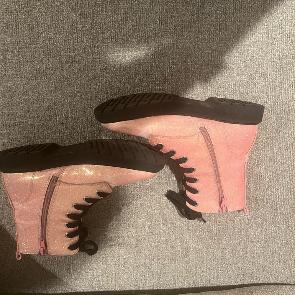 There Abouts Girls Pink Glittery Pink Shimmery boots with side zipper! Size 2M. - Picture 6 of 16